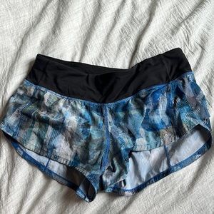 LULU LEMON SPEED UP SHORTS pattern size 4